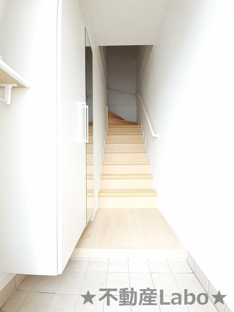 サン ウィステリア Ⅱの玄関