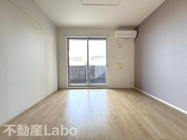 メゾンTAKEの洋室