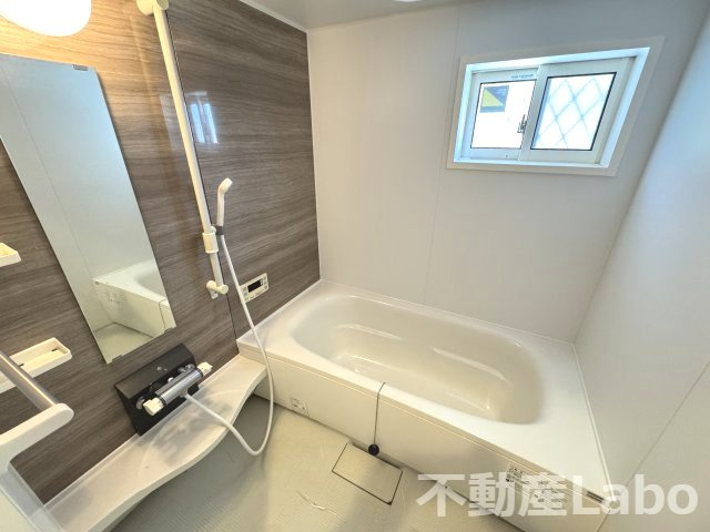 板野郡藍住町勝瑞字東勝地のアパートの浴室