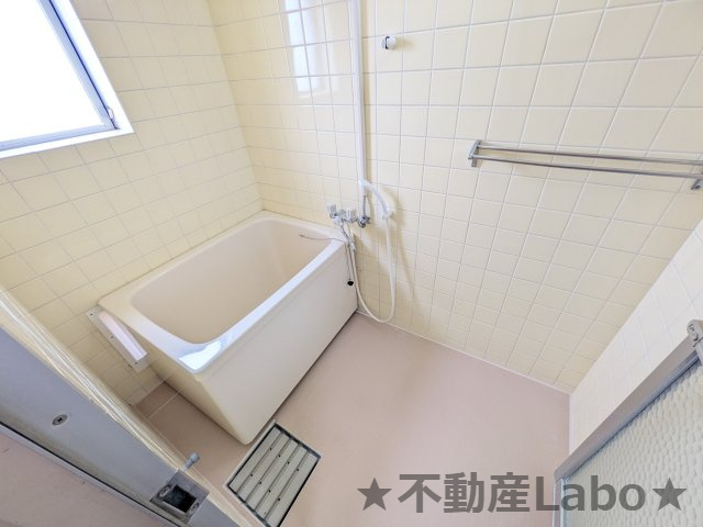 松茂マンション　の浴室