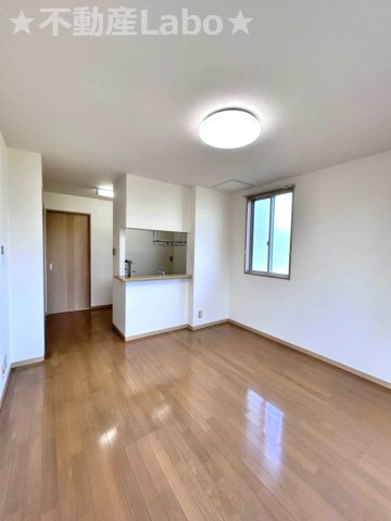 シャーメゾン藍住　D