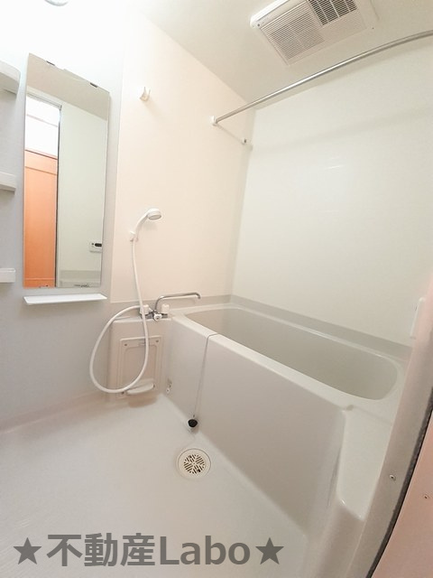 エテルノ Bの浴室