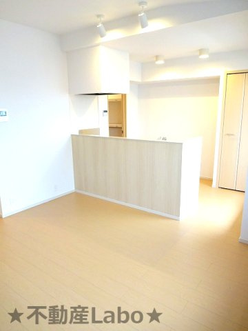 ハッピーメゾン　A