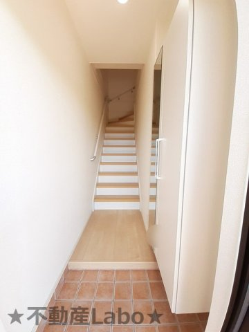 アンドゥトロワ Ⅰerの玄関