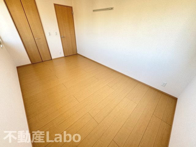 板野郡松茂町笹木野字八北開拓のアパートの洋室