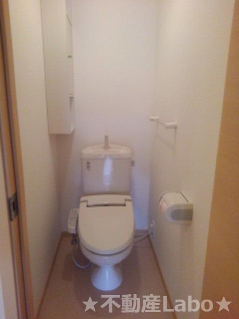 ラメゾンアンソレイエ　のトイレ