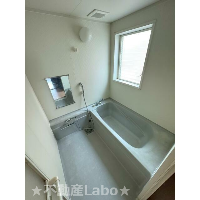 藍住町住吉字千鳥ヶ浜戸建の浴室