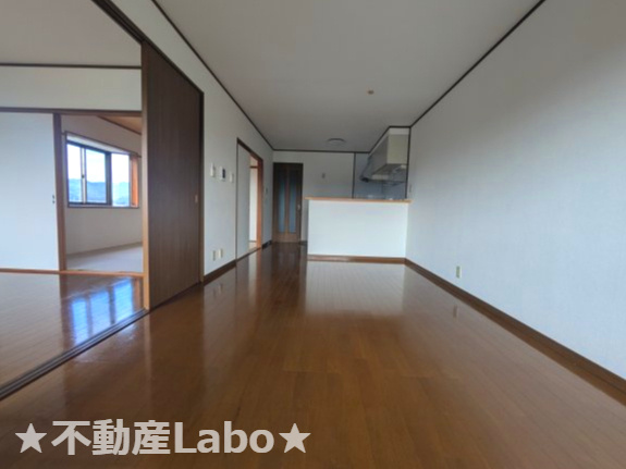 ハイメゾン北島の居間・リビング