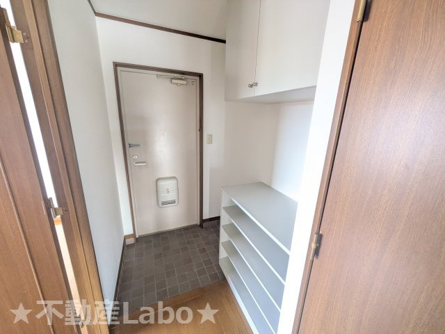 ハイメゾン北島の玄関