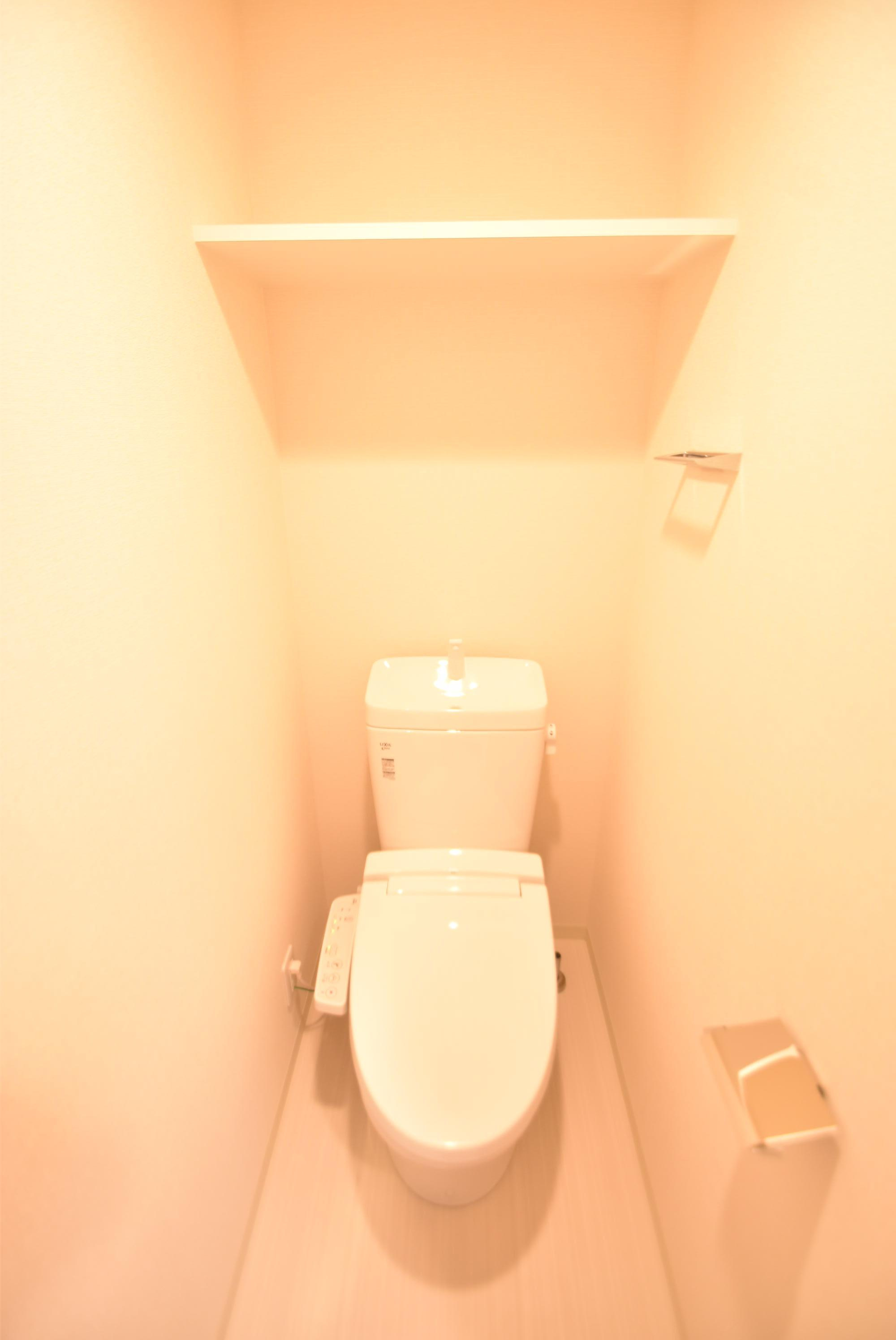 大阪市城東区新喜多１丁目の賃貸マンションのトイレ