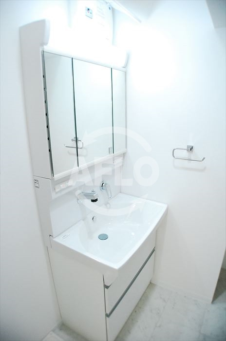 フェリーチェ難波の独立洗面台|フェリーチェ難波　独立洗面化粧台