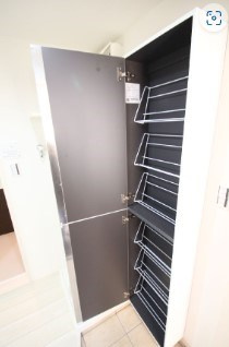 WillowS沼袋の玄関