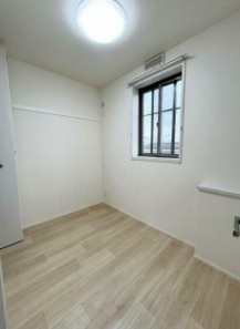 【寝室】 | ラシーネわかみや