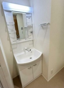 【独立洗面台】 | ラシーネわかみや | 嬉しい独立洗面台付き。