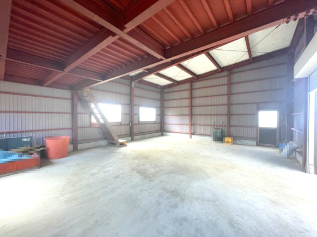 高島市安曇川町北船木中古倉庫の内装