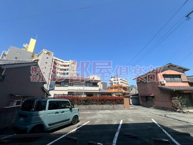 ディールームニシマチの玄関|※同施工会社の別物件のお写真です