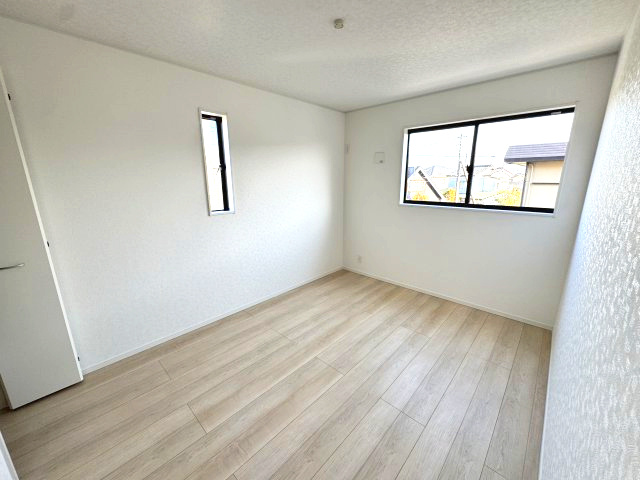 クレイドルガーデン前橋市関根町第3　１号棟の洋室|2階洋室1