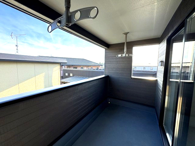 クレイドルガーデン前橋市関根町第3　１号棟のバルコニー|広々したインナーバルコニーがあります☆