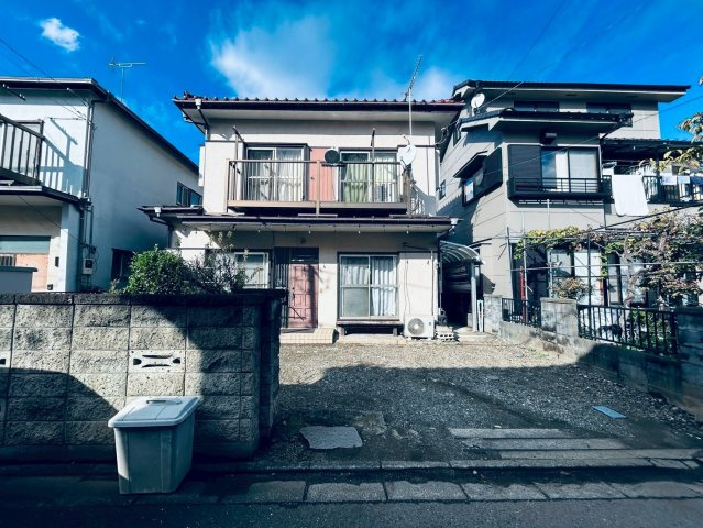 あきる野市伊奈　中古住宅の外観