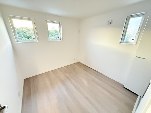 三木市自由が丘本町１丁目新築戸建の洋室