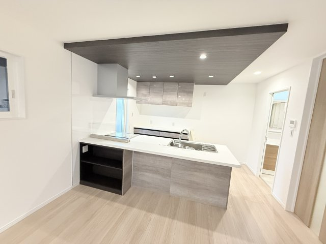 三木市自由が丘本町１丁目新築戸建のキッチン