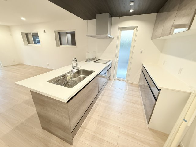 三木市自由が丘本町１丁目新築戸建のキッチン