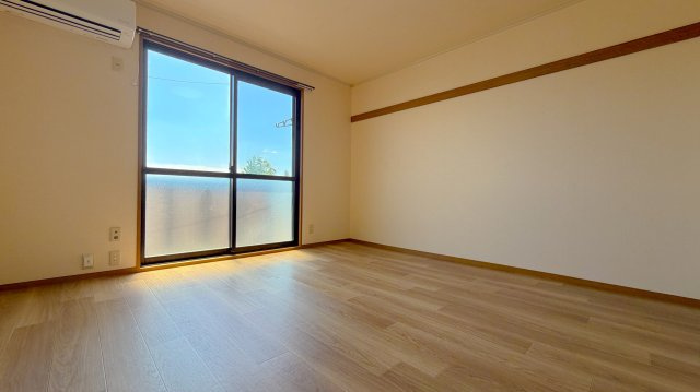 シャルマンSの洋室