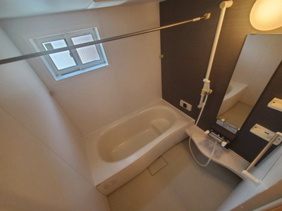 【浴室】 | セピアコートC館 | 落ち着いた空間のお風呂です
