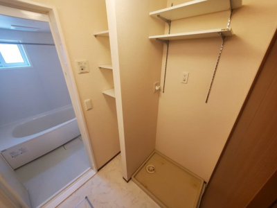 【洗面所】 | セピアコートC館 | 脱衣スペースもあります