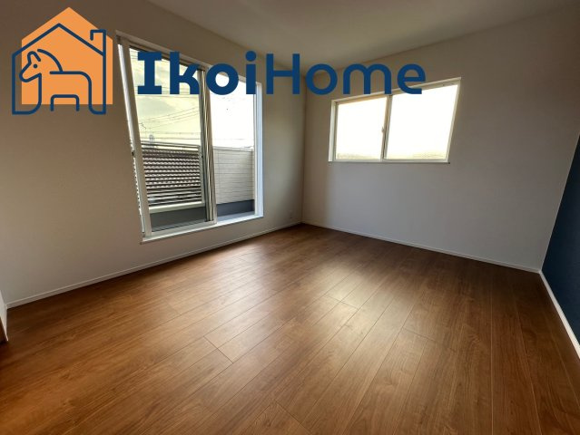 明石市朝霧南町3丁目第2　全3棟　1号棟　新築戸建の寝室|同社施工事例です●年中無休：当日予約可●全居室ペアガラス標準装備。一般の窓ガラスの２倍の断熱効果あり