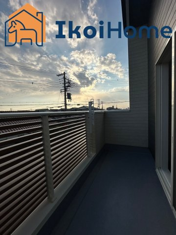 明石市朝霧南町3丁目第2　全3棟　1号棟　新築戸建のバルコニー|同社施工事例です●年中無休：当日予約可●南向きバルコニー。屋根は８～万円バルコニー設置できます。