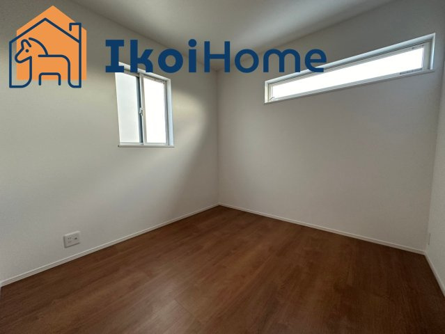 明石市朝霧南町3丁目第2　全3棟　1号棟　新築戸建の内装|同社施工事例です●全居室収納ございますのでご家族様で便利にご使用いただけます。