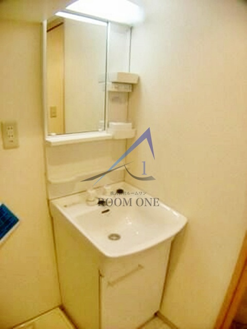 Ｅｔ．ａｌｏｒｓ　エ・アロールの洗面所|洗面台です。