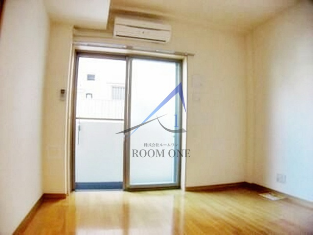 Ｅｔ．ａｌｏｒｓ　エ・アロールの居間・リビング|洋室のお部屋です。