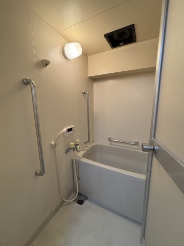 マンション新屋の浴室