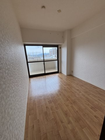 マンション新屋の洋室