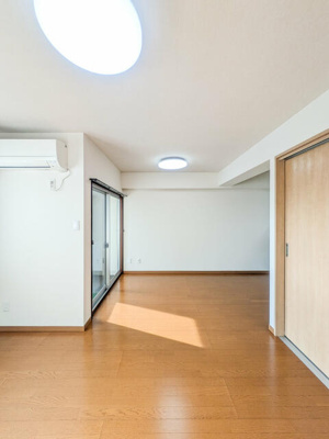 【エントランス】 | サーラ川口