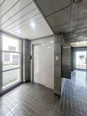 【ロビー】 | サーラ川口