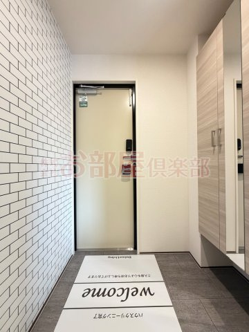 ディールームニシマチの玄関|明るい玄関です