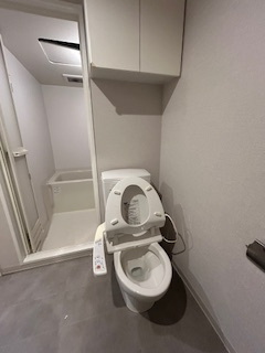 SERENiTE江坂四番館のトイレ|ゆったりとした空間のトイレです