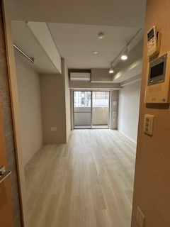 SERENiTE江坂四番館の居間・リビング|居間です