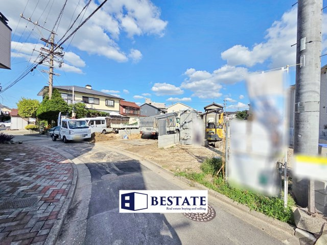 【前面道路含む現地写真】 | 東海市名和町第18　2号棟