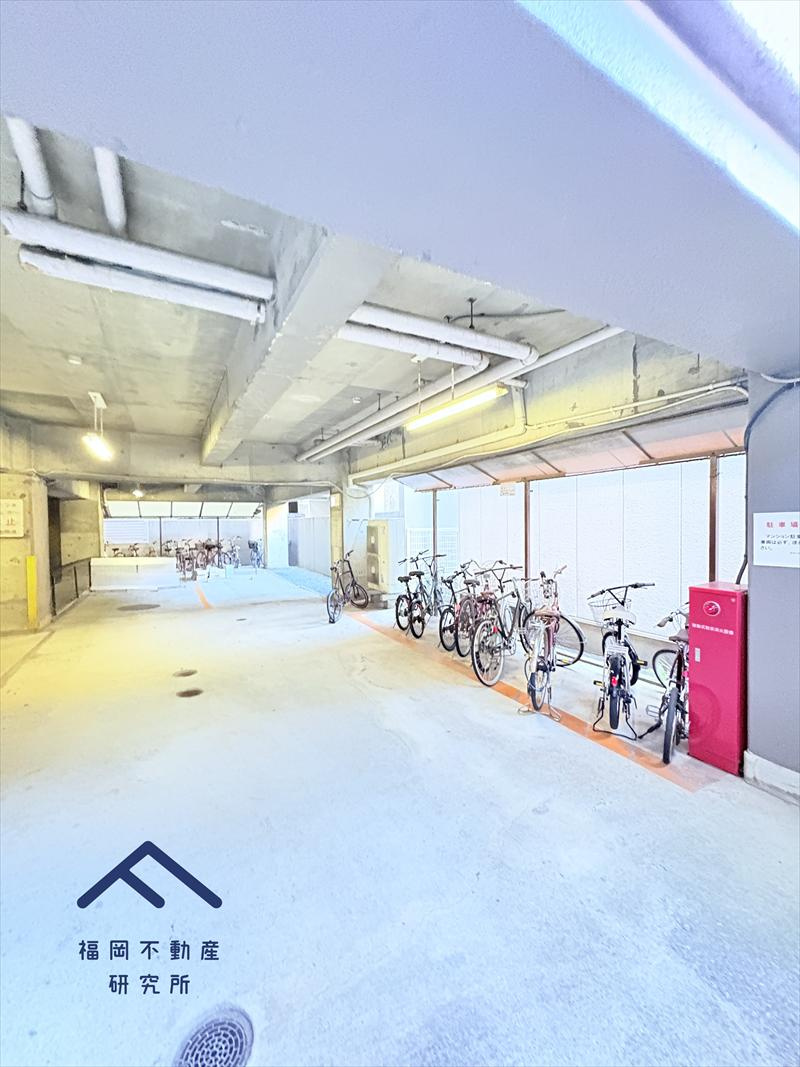 チサンマンション第三博多の駐車場