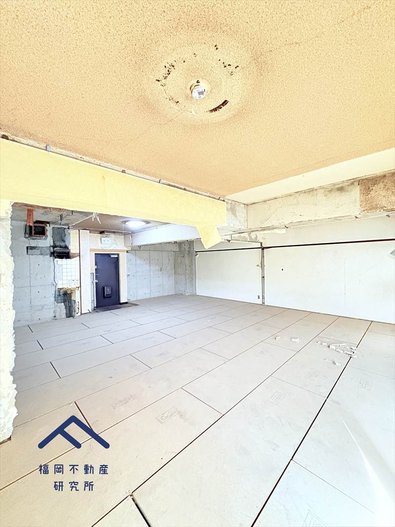 チサンマンション第三博多の駐車場