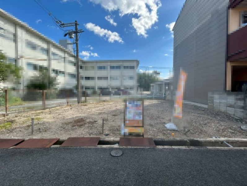 向日市寺戸町岸ノ下の外観|2025.10月撮影
建築条件無売土地！
お好きなハウスメーカーや工務店で建築可能です(^^)/