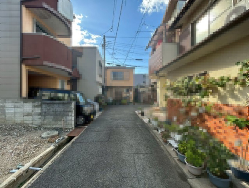 向日市寺戸町岸ノ下の前面道路含む現地写真|2025.10月撮影
前道：約4ｍ