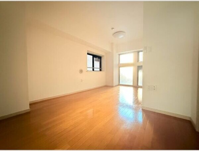 【居間・リビング】 | アール・ケープラザベイサイトヴュー横濱(206)