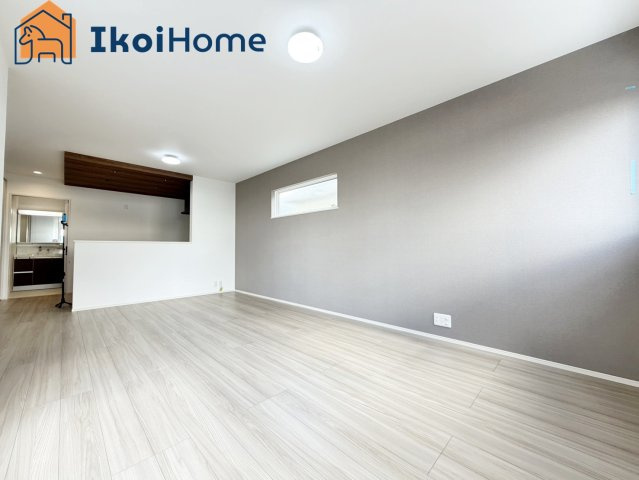 明石市朝霧南町3丁目第2　全3棟　3号棟　新築戸建の居間・リビング|【ホームページに現地動画掲載中】●年中無休：当日予約可●2階LDKでプライバシーも確保されます！