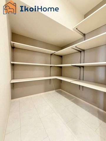 明石市朝霧南町3丁目第2　全3棟　3号棟　新築戸建の収納|【ホームページに現地動画掲載中】●年中無休：当日予約可●洗面室に大変広さのある収納スペースございます！