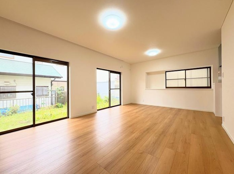 朝谷町　中古戸建の居間・リビング